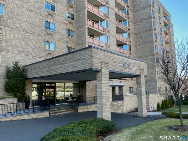 $449,900 | 143 Hoyt Street, Unit 4K, Stamford, CT 06905