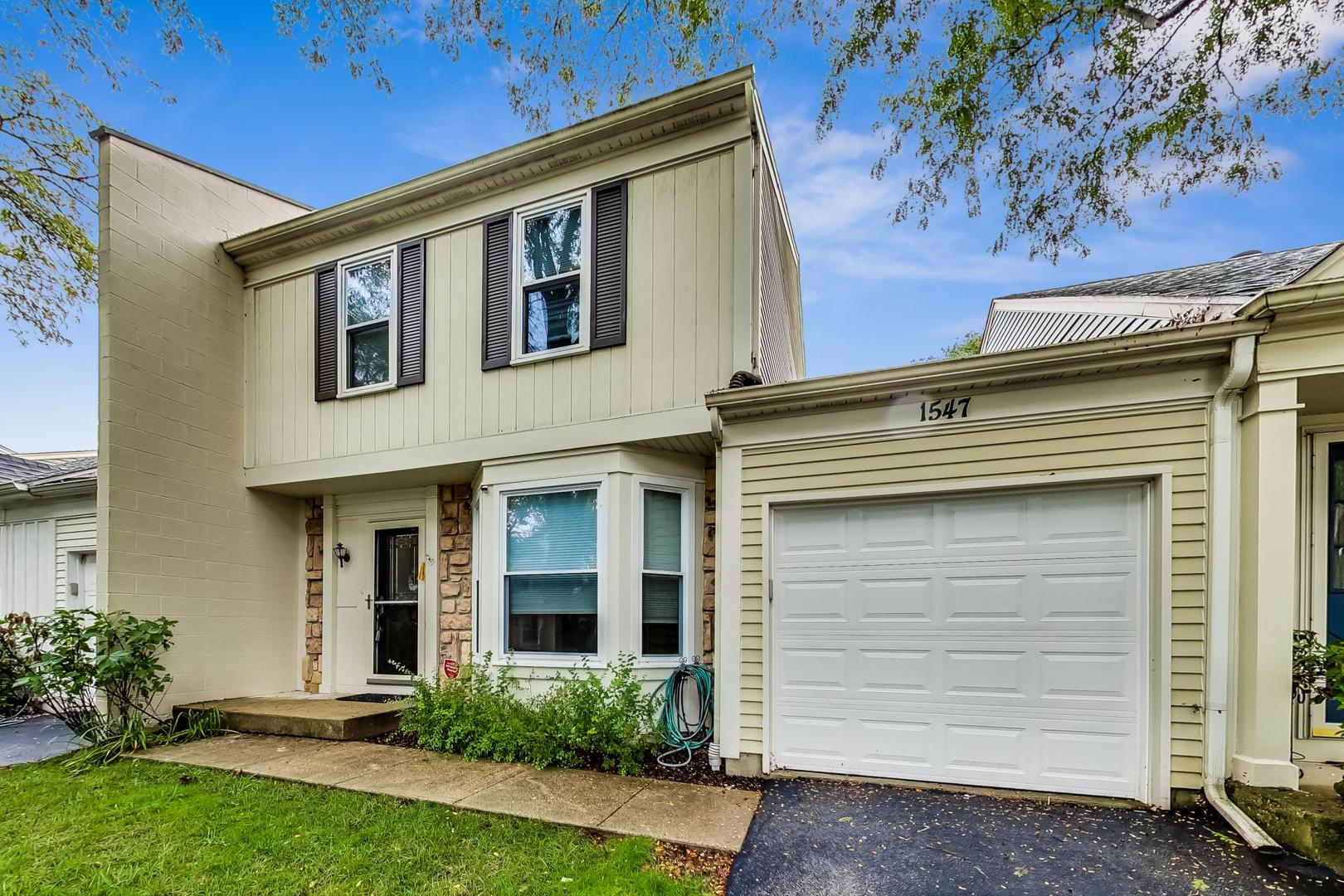 1547 North Dartmoor Avenue Palatine, IL 60067 - Photo 1 of 28