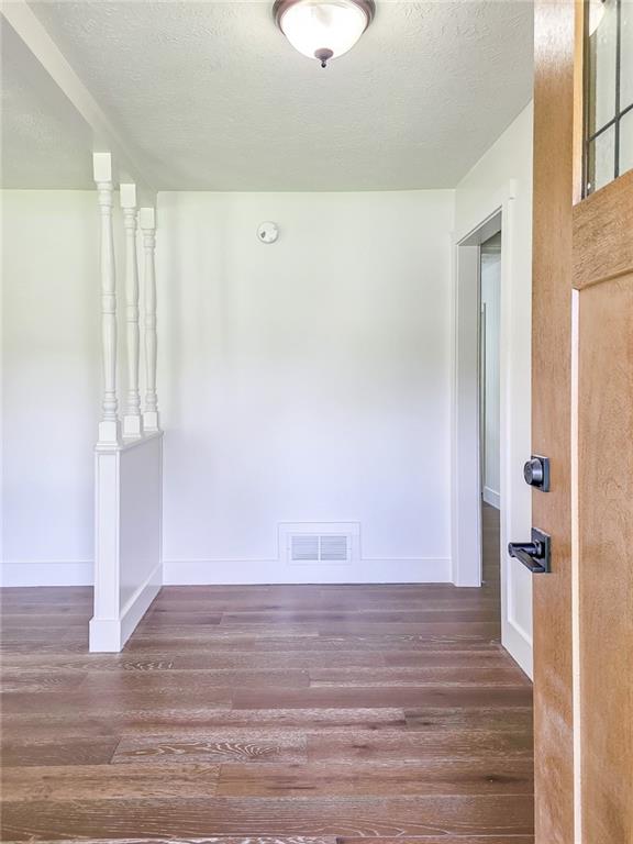 3332 Oak Grove Road Southwest Loganville, GA 30052 - Photo 6 of 37