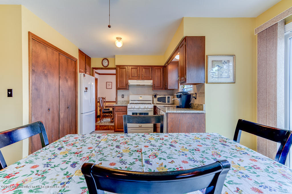 173 Club House Road Brick, NJ 08723 - Photo 18 of 30 a bed room with a bed and a television
