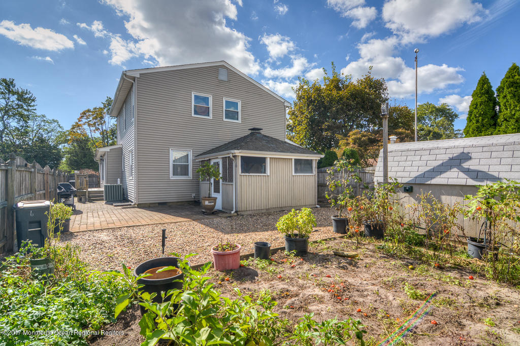 173 Club House Road Brick, NJ 08723 - Photo 6 of 30 a view of a house with backyard and sitting area