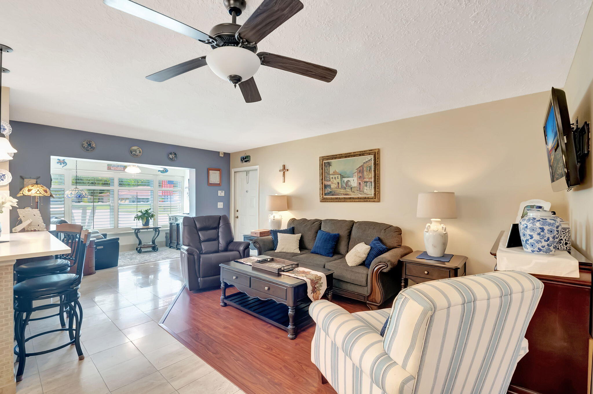 5145 Northwest 3rd Street, Unit B Delray Beach, FL 33445 - Photo 10 of 54 Living and Florida room views