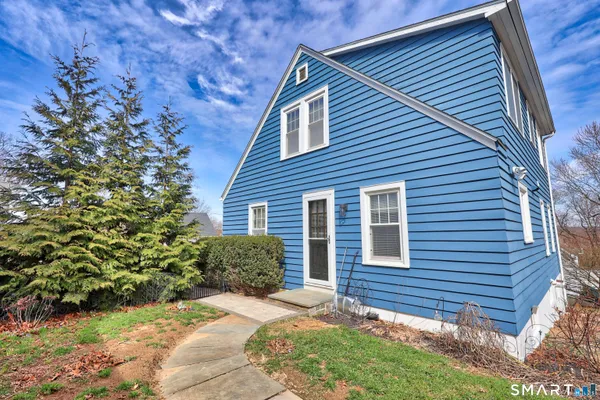 $317,500 | 50 Ferndale Avenue, Waterbury, CT 06708