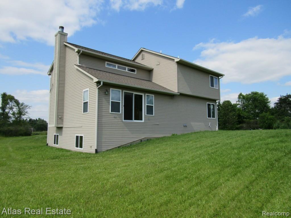 11460 Coolidge Road Goodrich, MI 48438 - Photo 4 of 20 IMG_1395.jpg