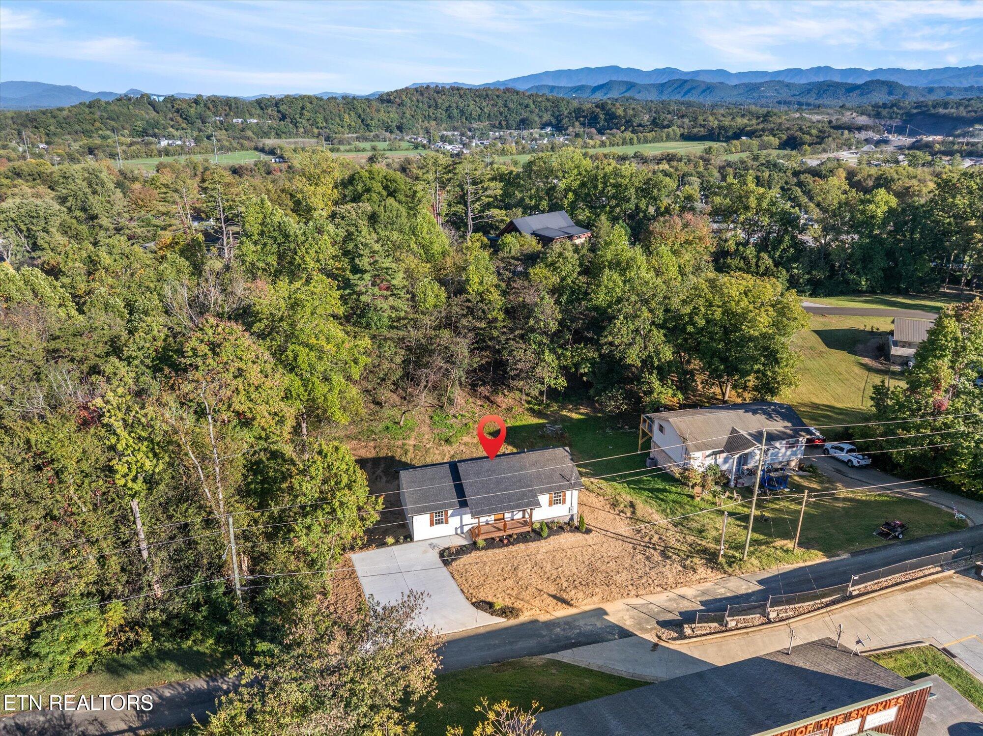 922 Beech Road Sevierville, TN 37862 - Photo 23 of 30 23-922-Beech-Rd-Sevierville-TN-23