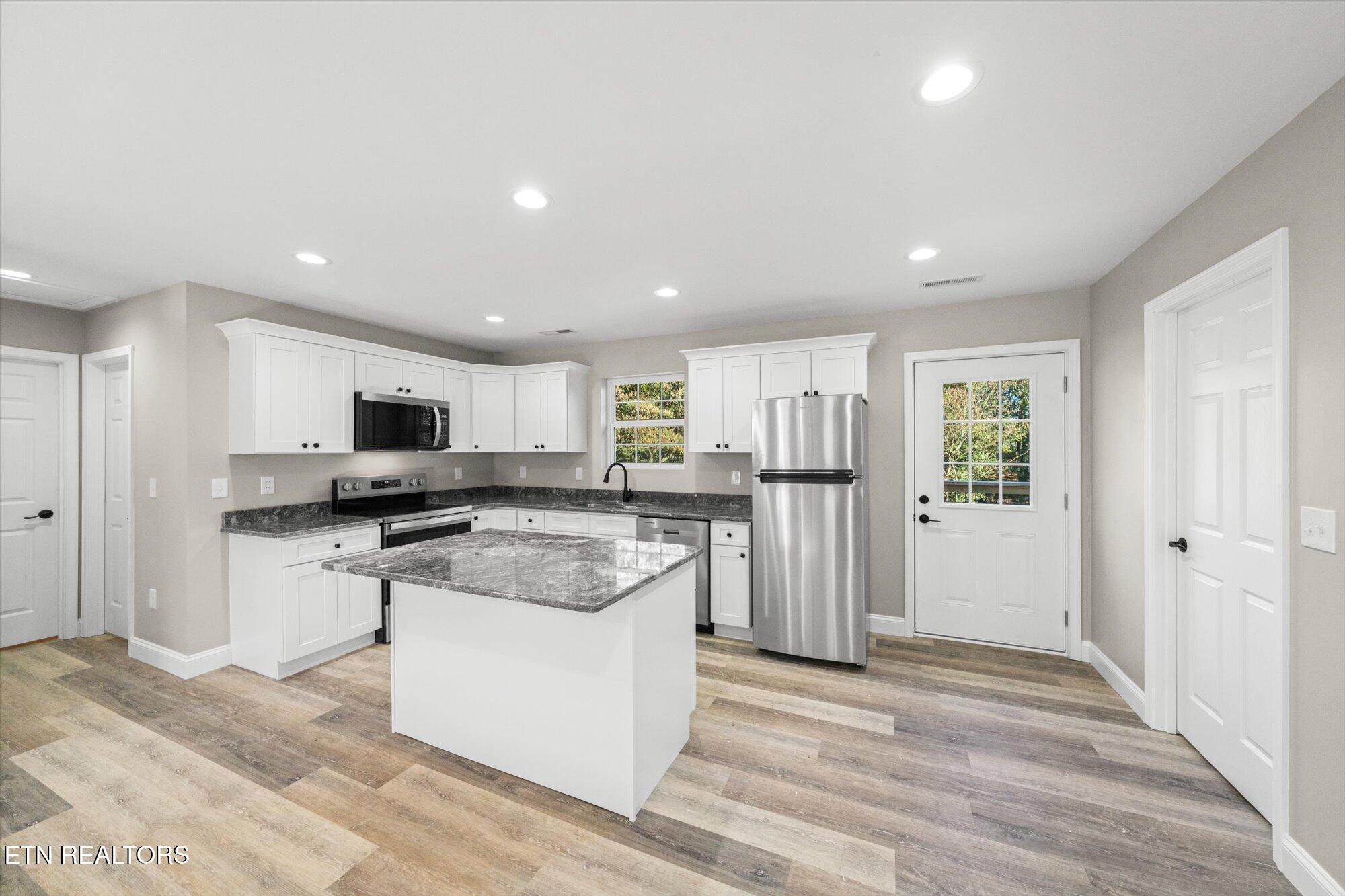 922 Beech Road Sevierville, TN 37862 - Photo 7 of 30 07-922-Beech-Rd-Sevierville-TN-7