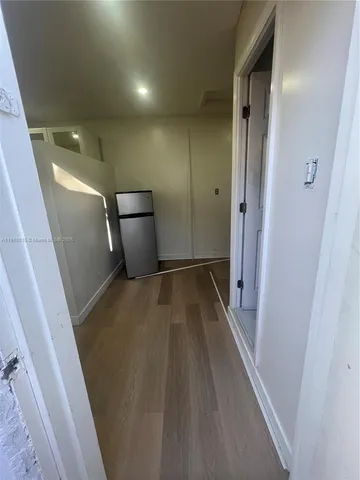 a view of utility room