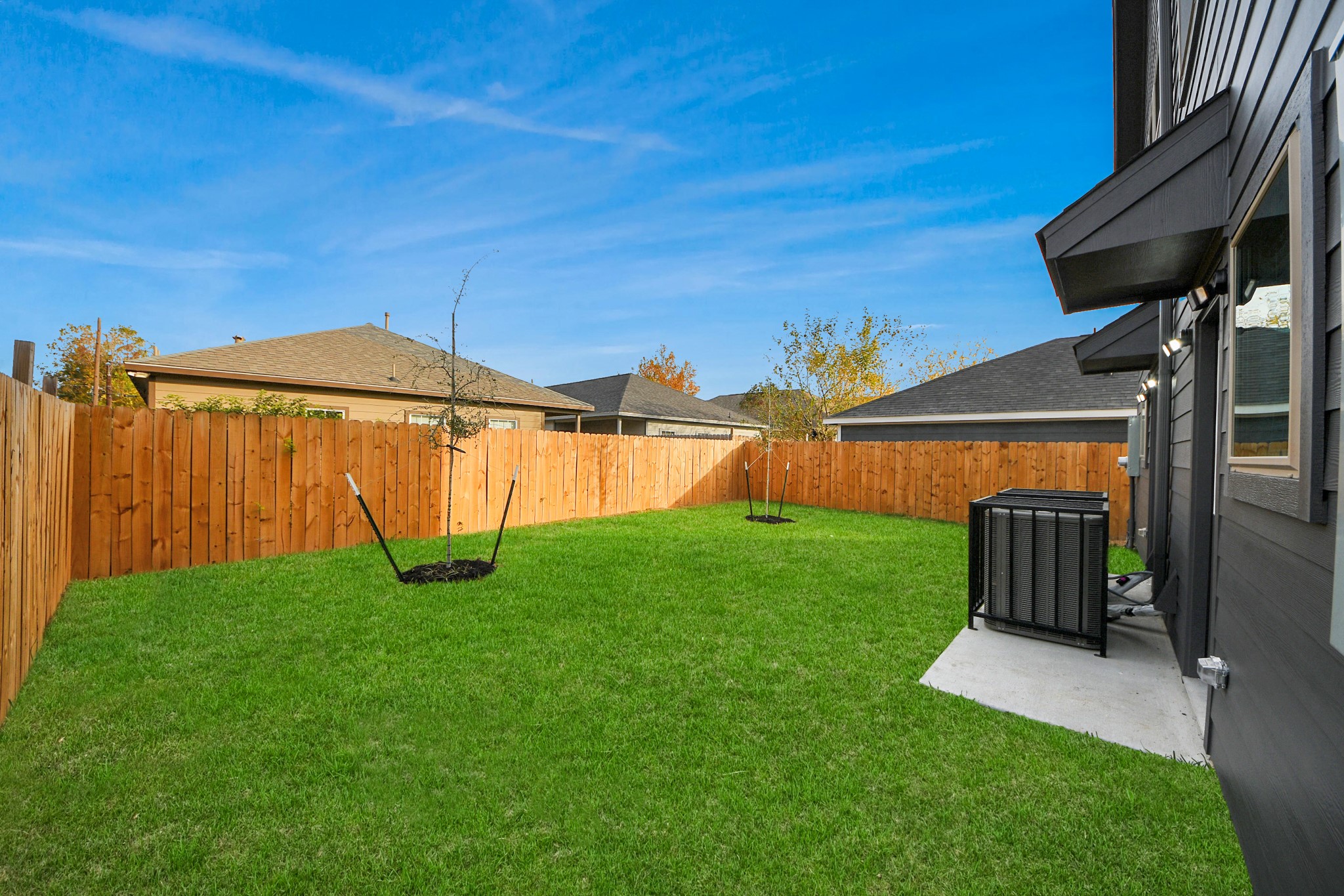 7925 Ritz Street, Unit A Houston, TX 77028 - Photo 33 of 35 a view of a backyard with tv