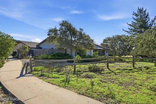$899,000 | 649 Burning Tree Way, Lompoc, CA 93436