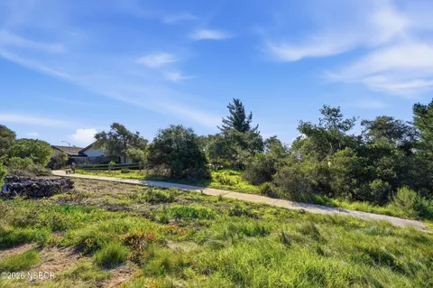 $899,000 | 649 Burning Tree Way, Lompoc, CA 93436