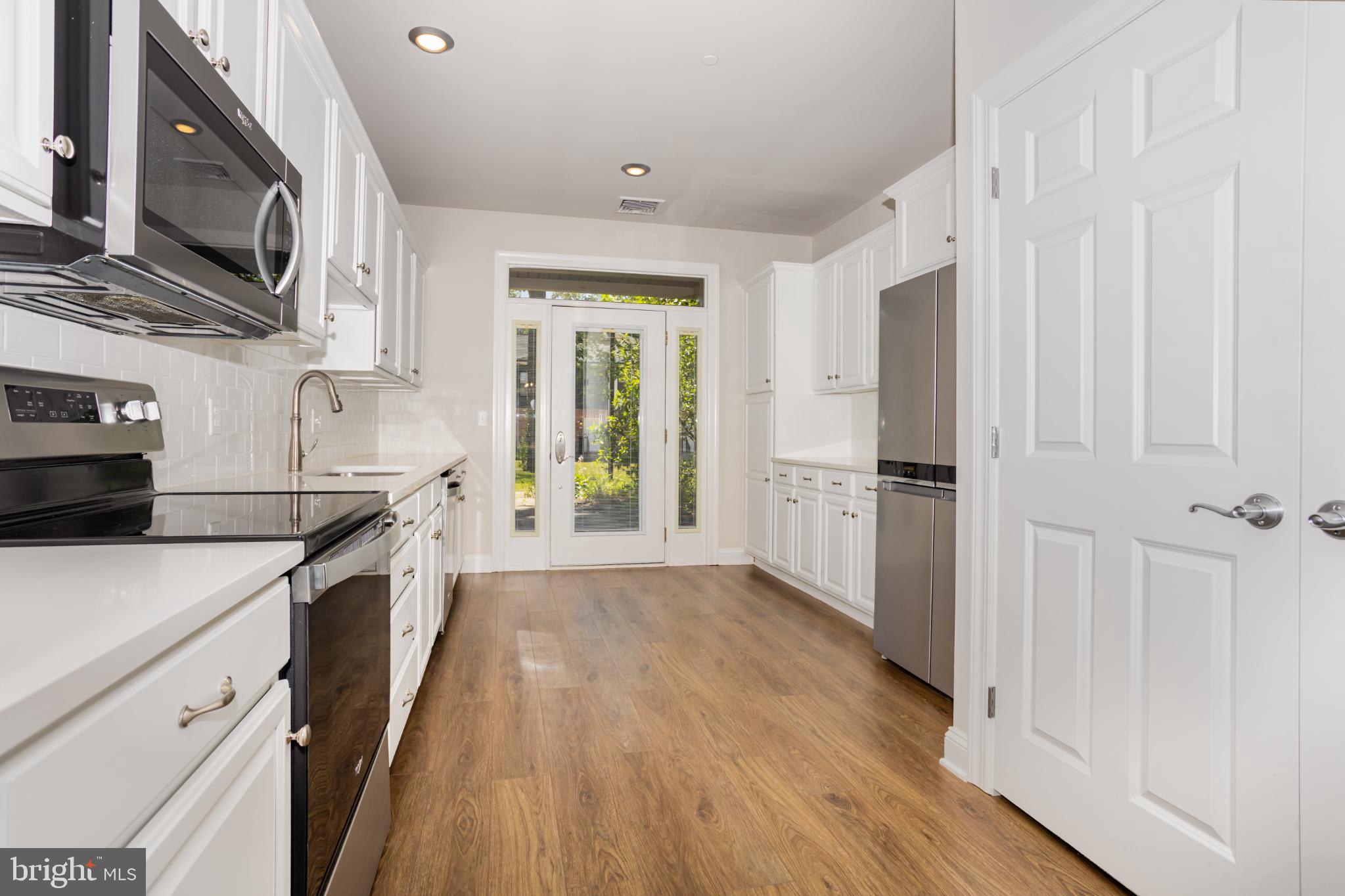 163 High Pointe Drive Hummelstown, PA 17036 - Photo 9 of 39 Bright and modern kitchen with elegant finishes.