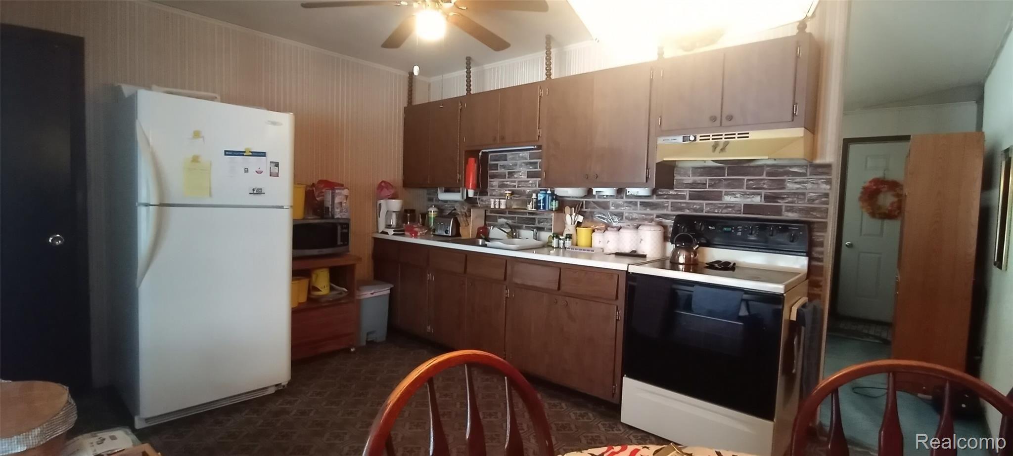 2271 Bowers Road Lapeer, MI 48446 - Photo 10 of 30 IMG_20220206_161624.jpg