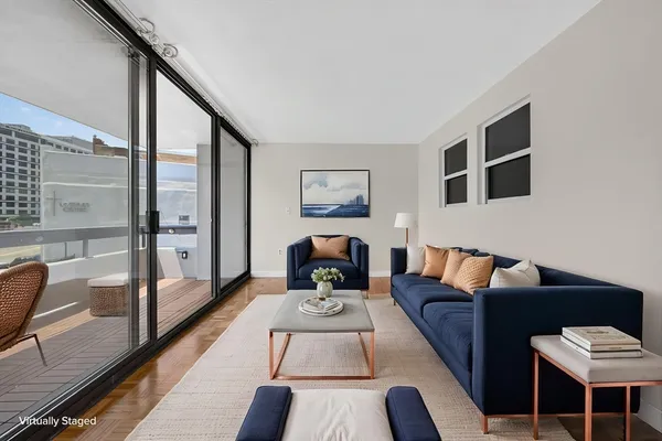 $449,999 | 566 Commonwealth Avenue, Unit 304, Boston, MA 02215
