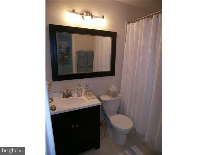 315 New Street, Unit 521 Philadelphia, PA 19106 - Photo 14 of 19