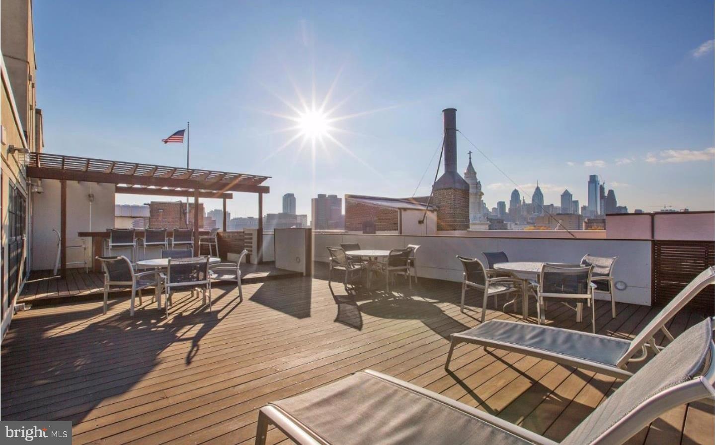 315 New Street, Unit 521 Philadelphia, PA 19106 - Photo 5 of 19