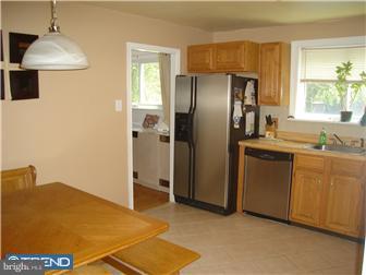 11 Saddle Ridge Road Voorhees, NJ 08043 - Photo 4 of 12 Kitchen