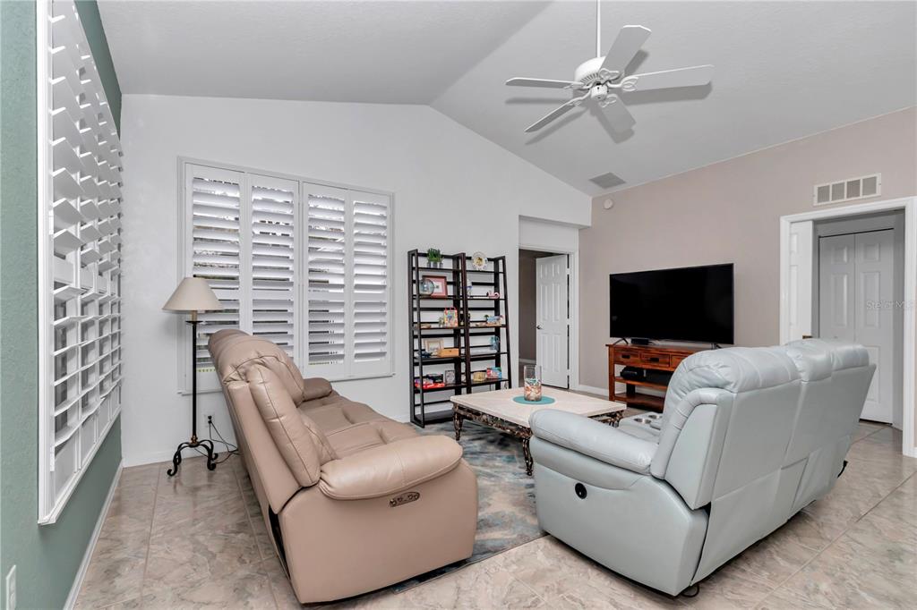 6771 Southwest 114th Street Road Ocala, FL 34476 - Photo 9 of 45 Large living space