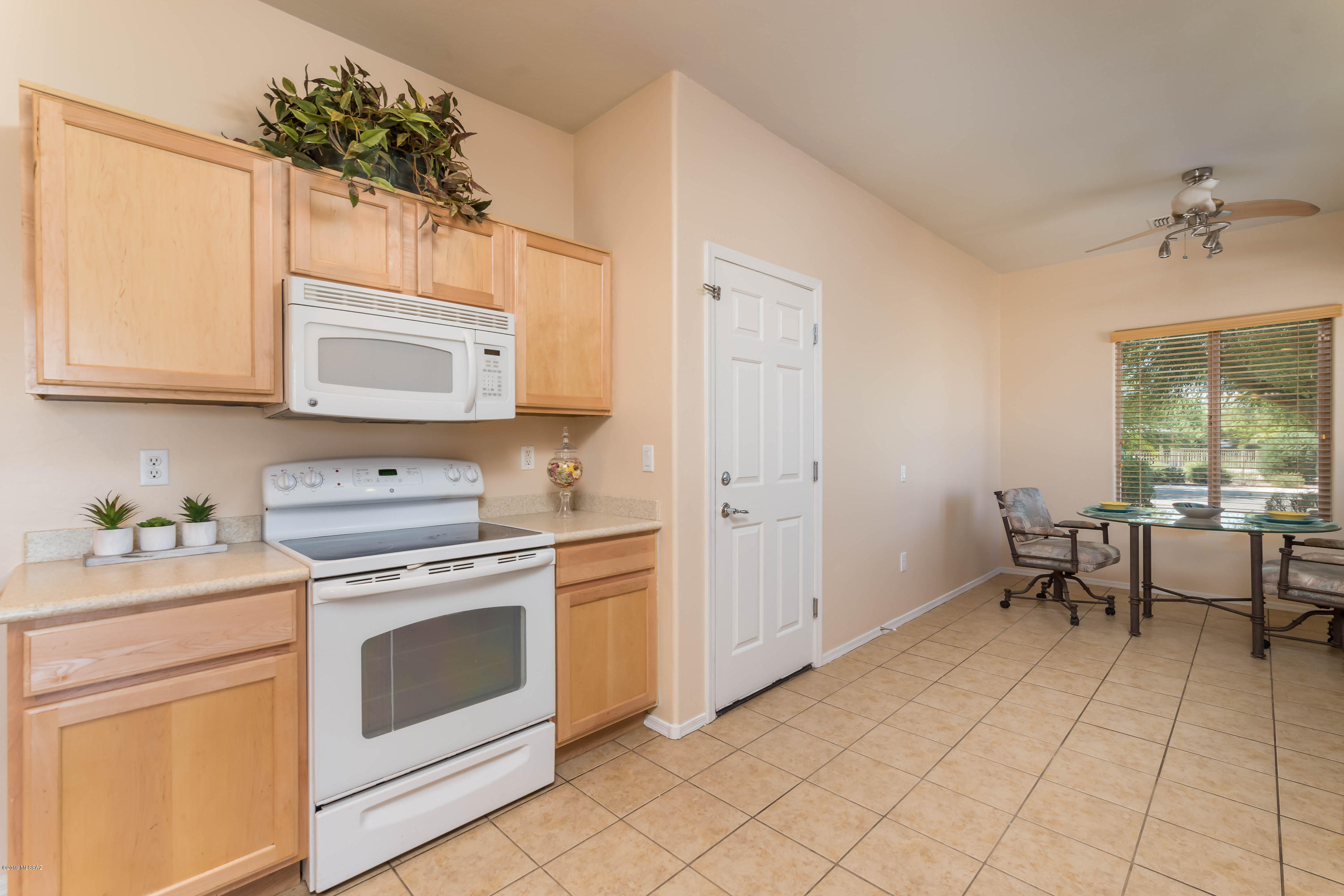 21060 East Reunion Road Red Rock, AZ 85145 - Photo 8 of 34