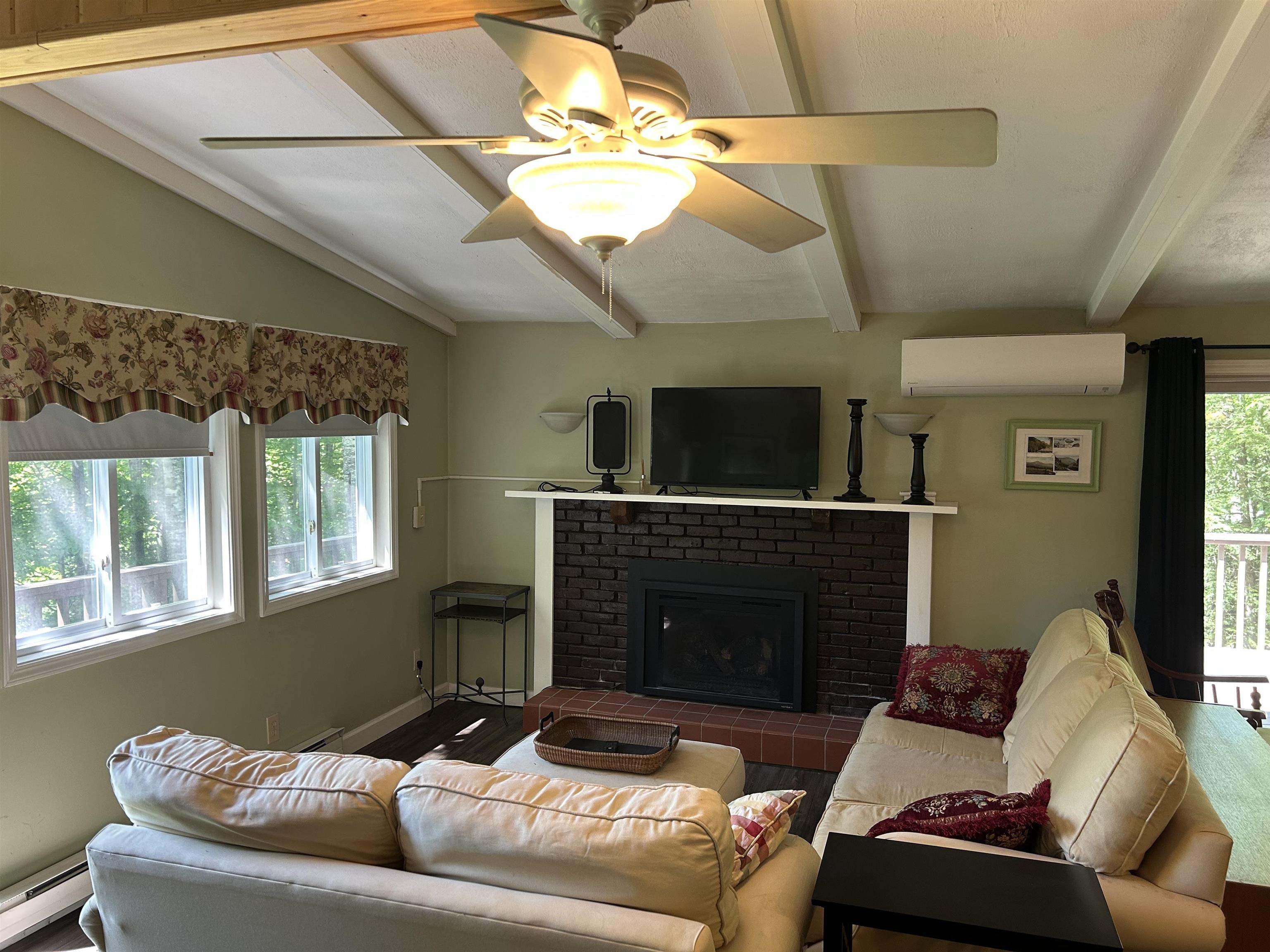 19 Alpendorf Loop Bartlett, NH 03812 - Photo 4 of 27