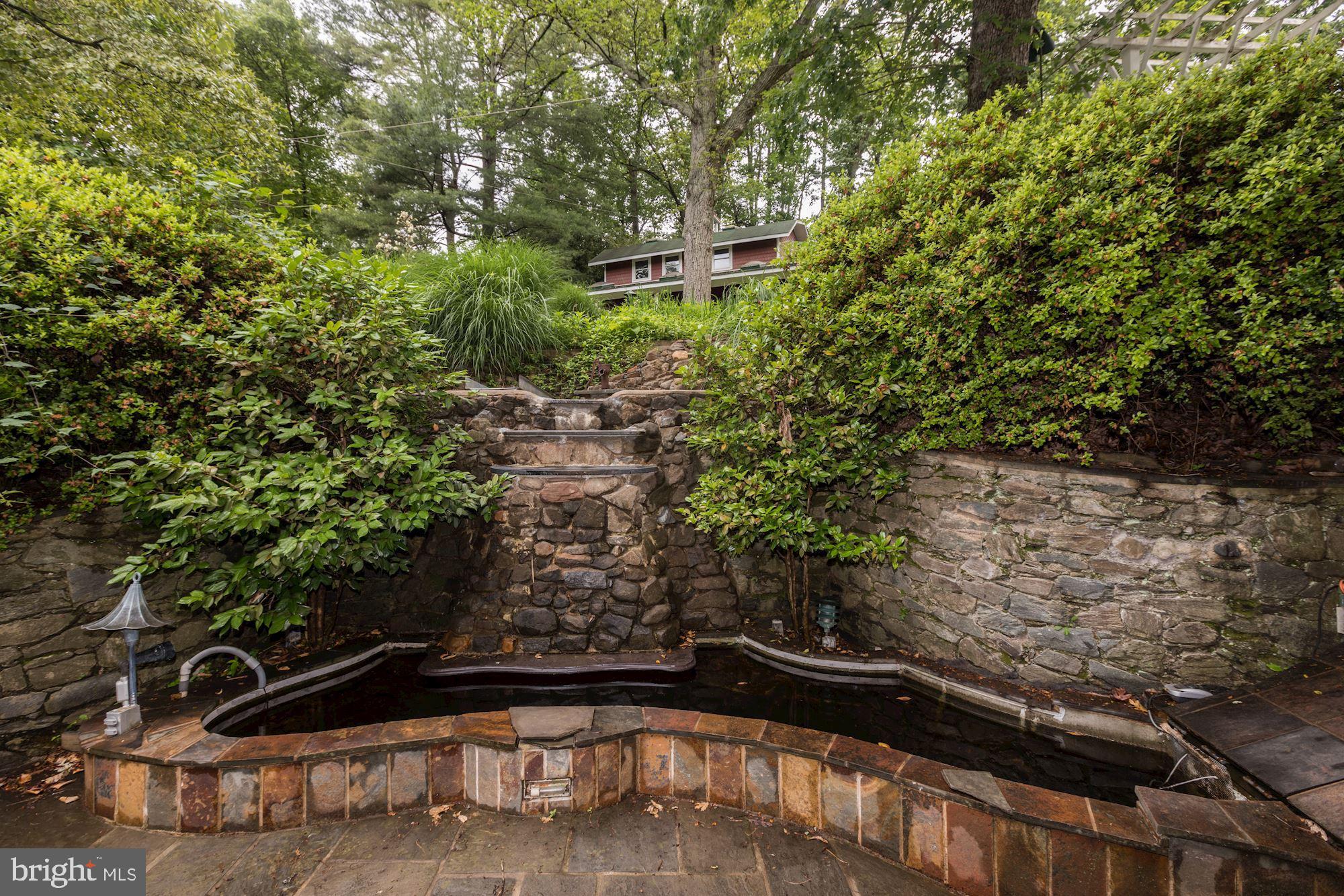 11277 Waples Mill Road Oakton, VA 22124 - Photo 22 of 76 Gallery Image 22