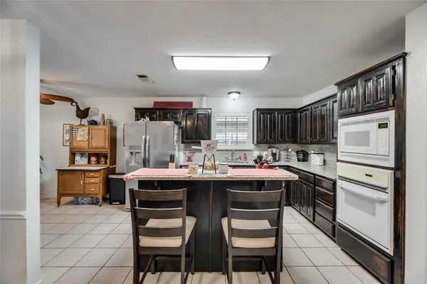 $330,000 | 579 South Hitt Street, Boyd, TX 76023
