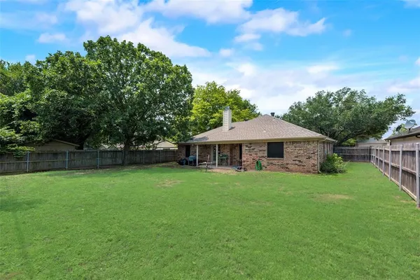 $330,000 | 579 South Hitt Street, Boyd, TX 76023