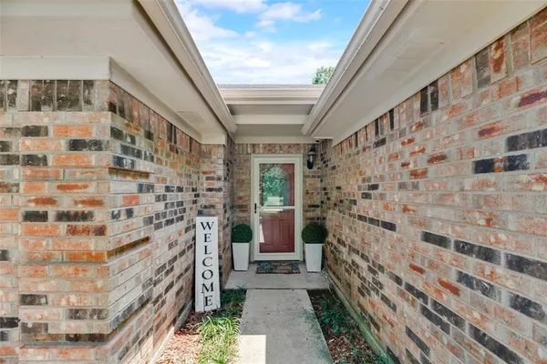 $330,000 | 579 South Hitt Street, Boyd, TX 76023