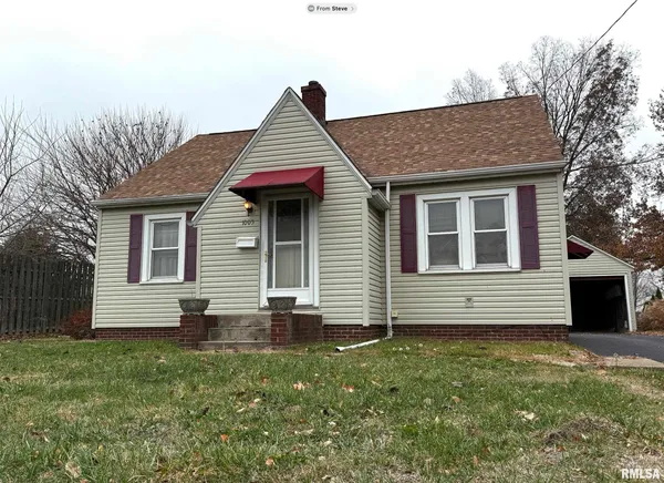 $130,000 | 1005 Peoria Street, Washington, IL 61571