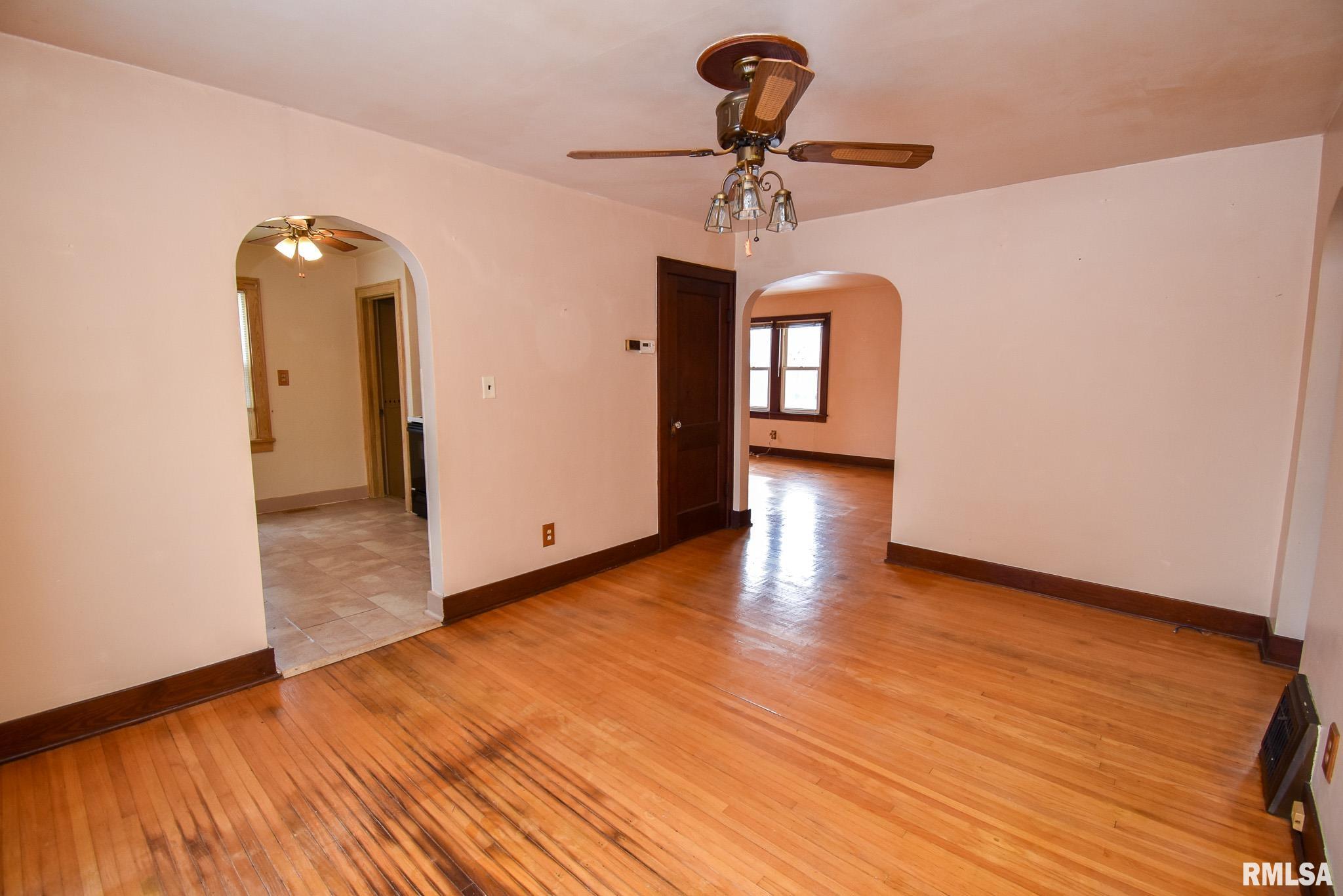 1005 Peoria Street Washington, IL 61571 - Photo 13 of 40