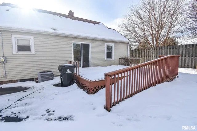 $162,000 | 1005 Peoria Street, Washington, IL 61571