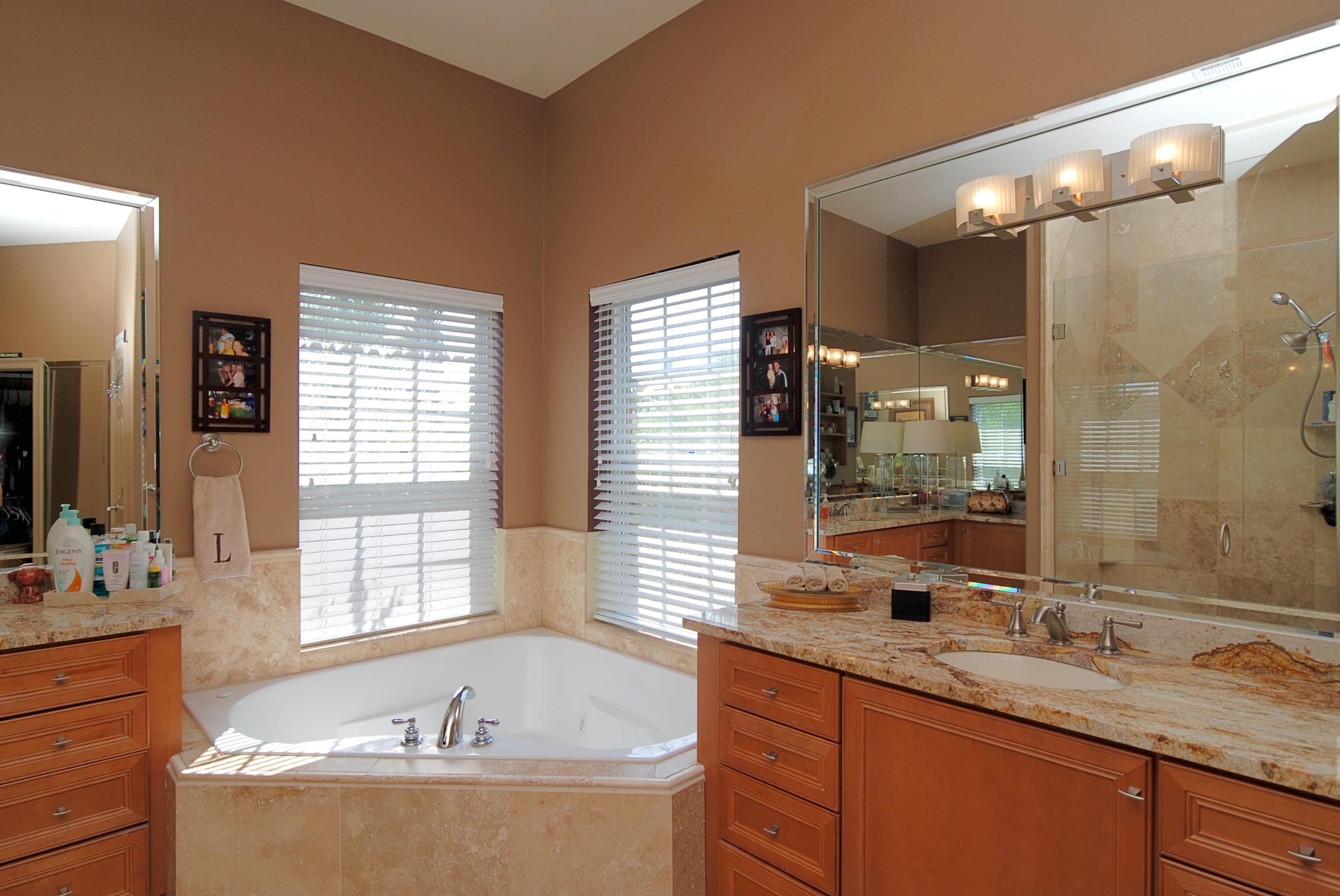 275 North Holiday Road Miramar Beach, FL 32550 - Photo 24 of 31 Gallery Image 24