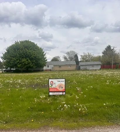 $8,000 | 1013 Hoyne Street, Streator, IL 61364