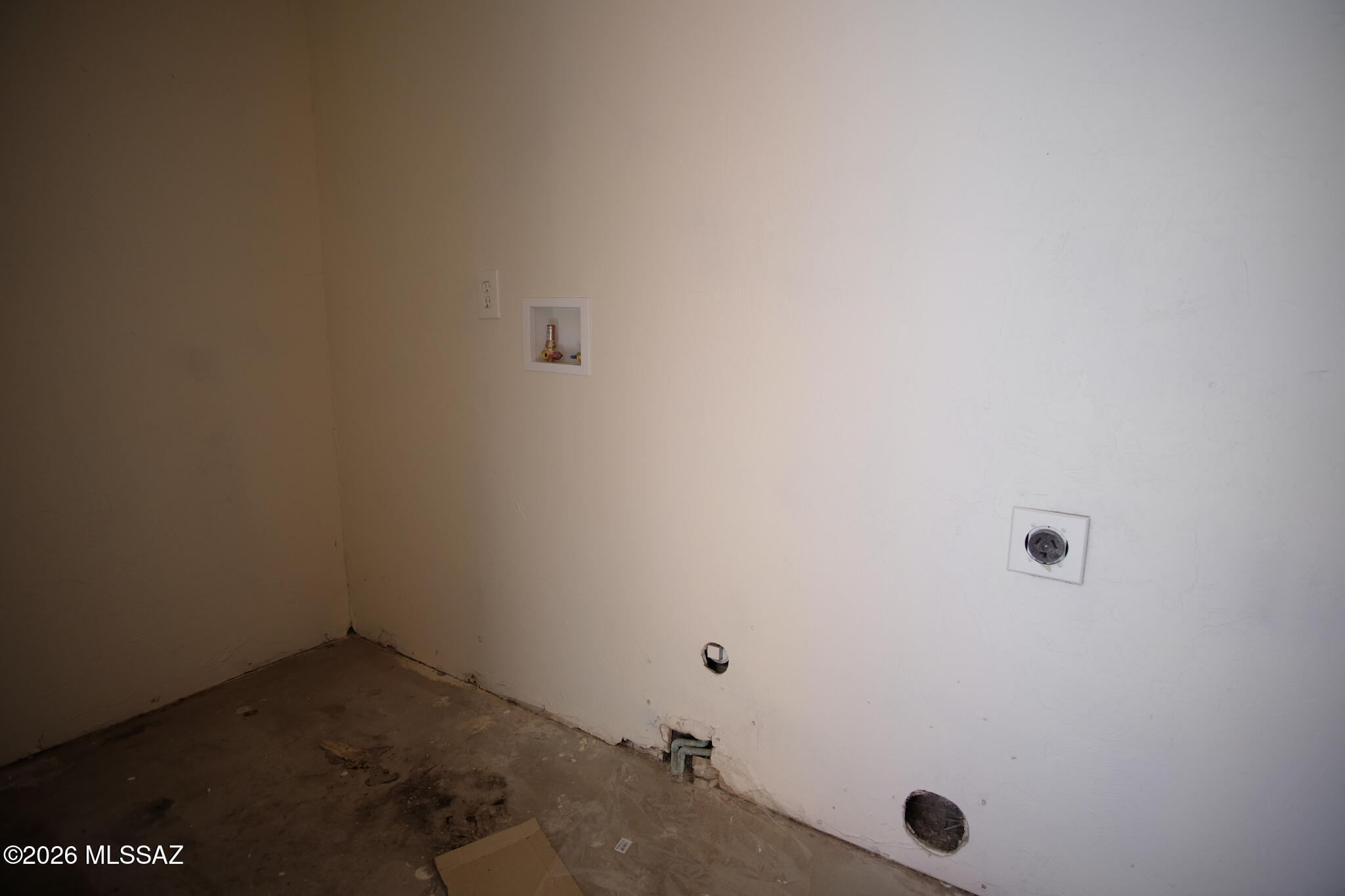 345 East Delta Road Tucson, AZ 85706 - Photo 26 of 45 a view of a small space