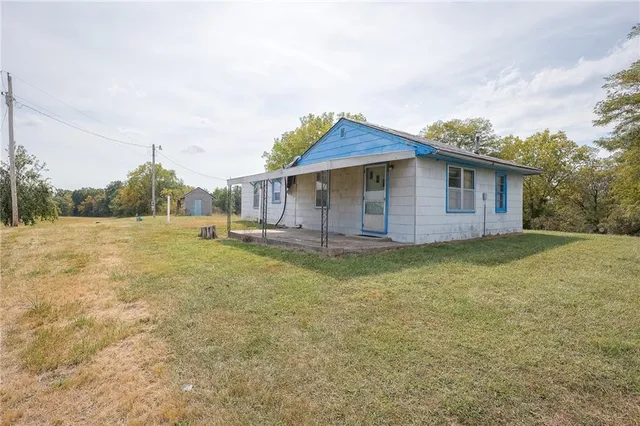 $210,000 | 13727 Norris Road, Rayville, MO 64084