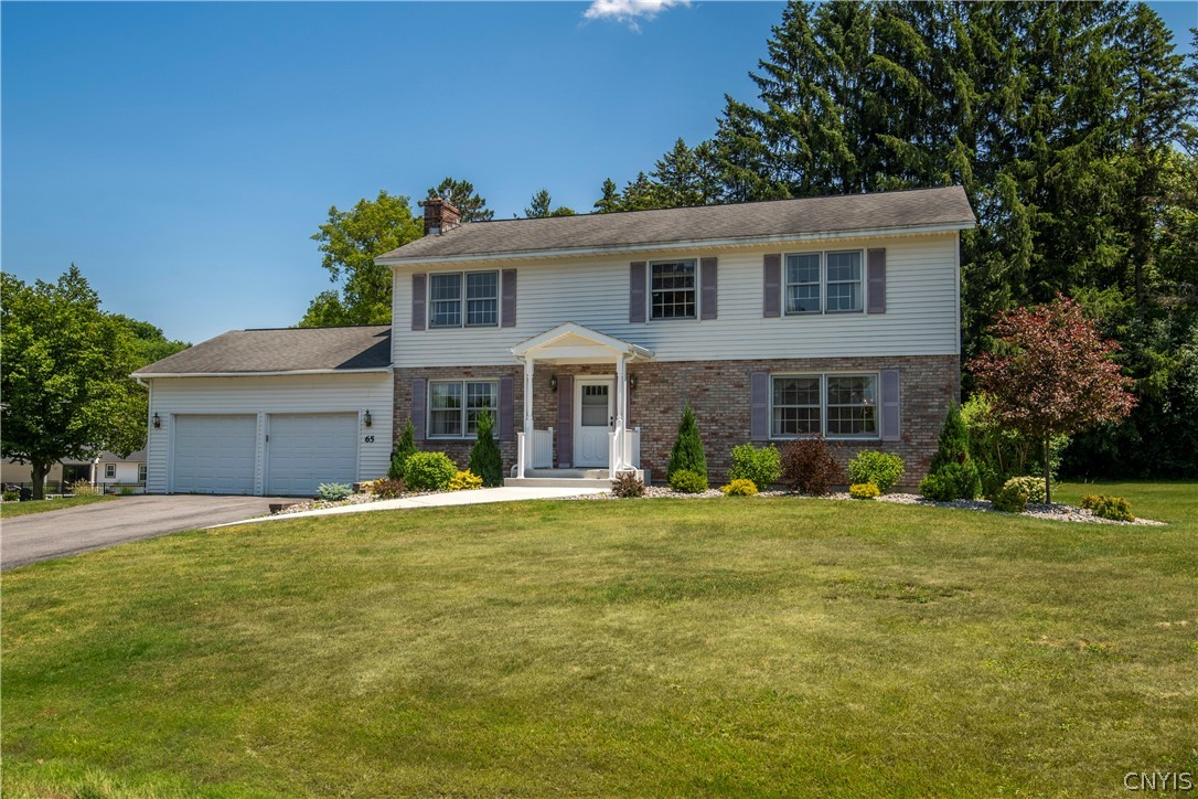 65 Woodberry Road New Hartford, NY 13413 - Photo 1 of 49