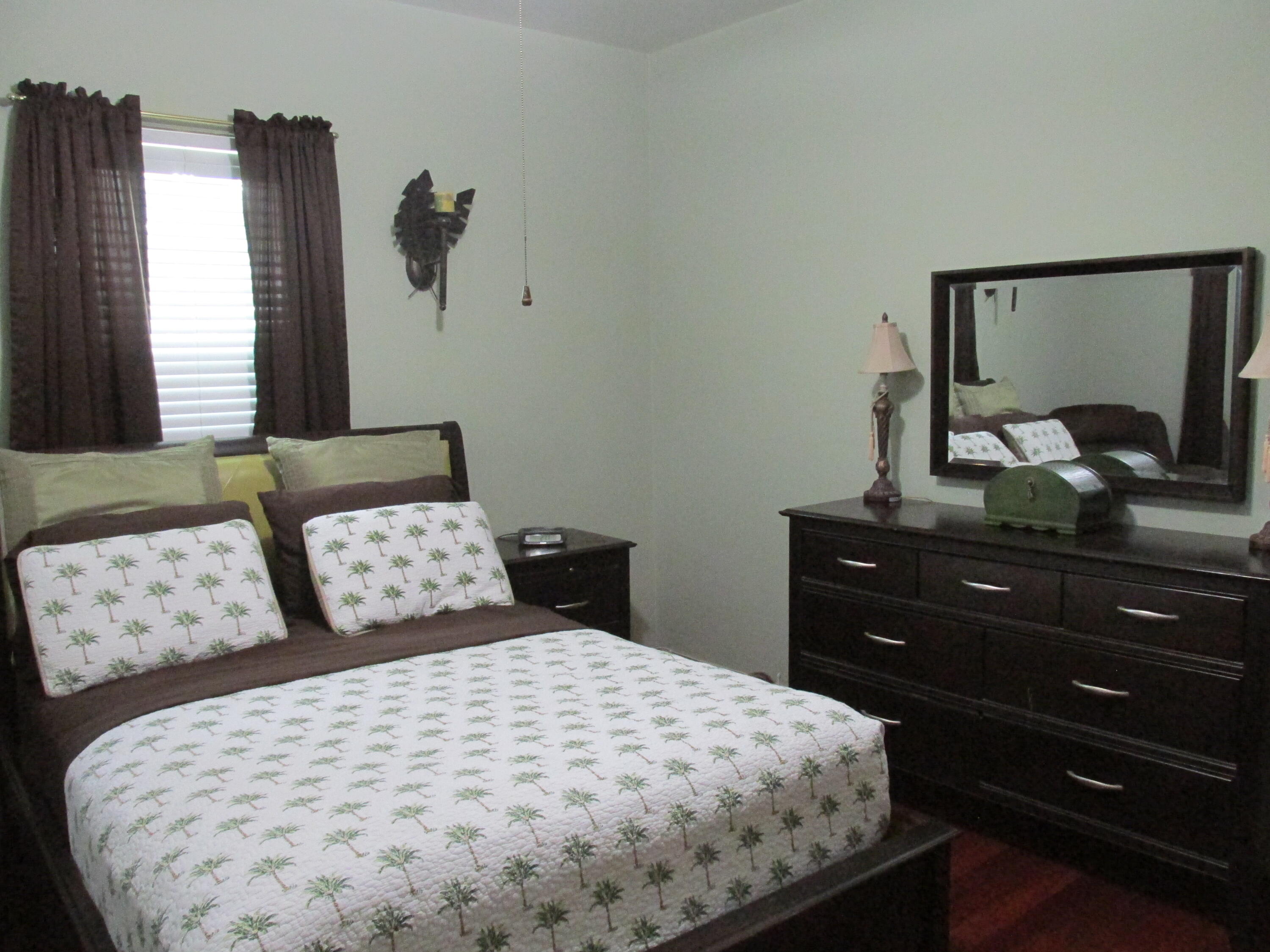 800 Avon Road West Palm Beach, FL 33401 - Photo 19 of 23 004