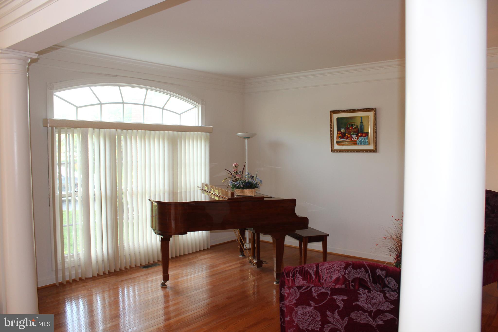 14232 Reed Farm Way North Potomac, MD 20878 - Photo 20 of 95 Family Room