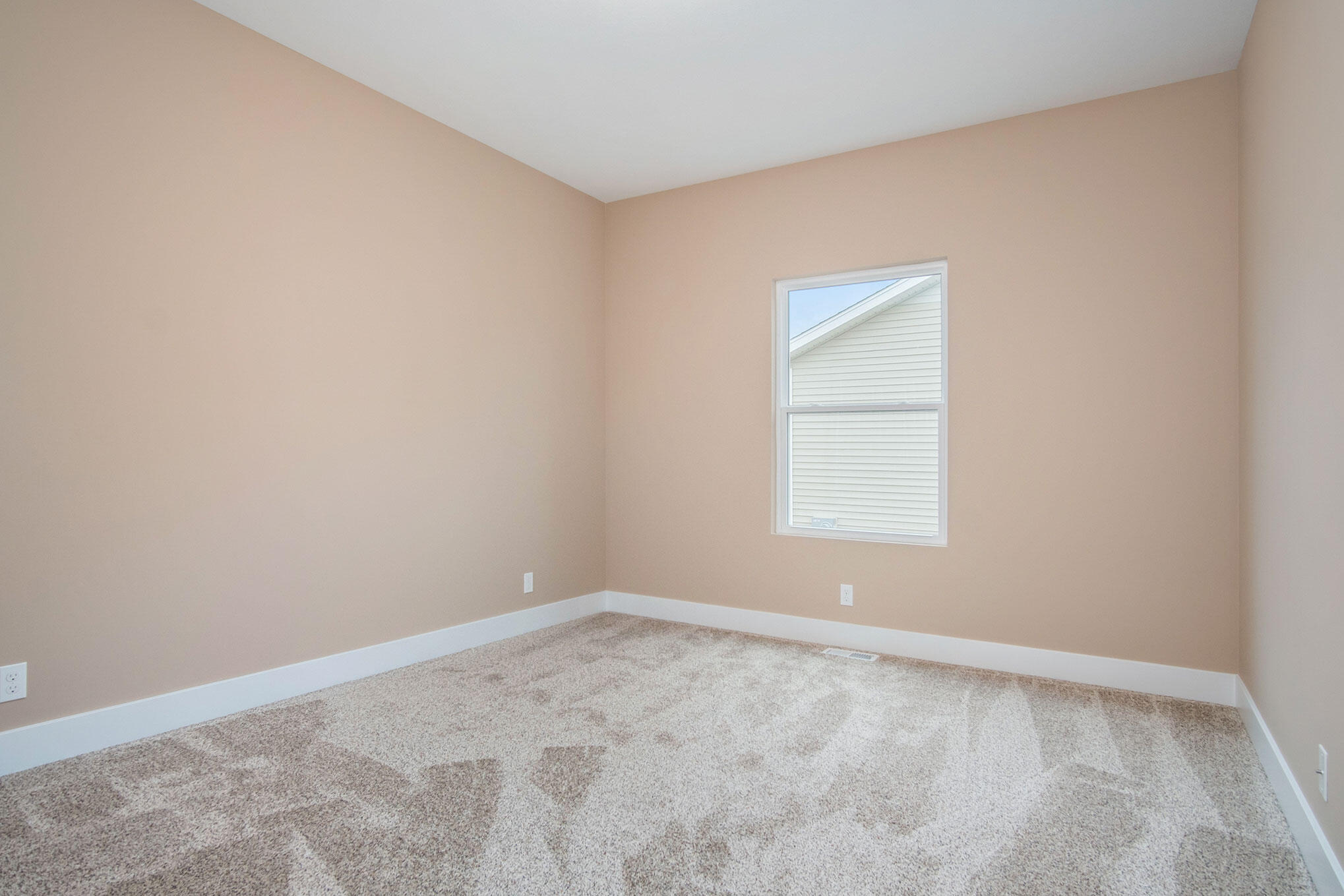 2621 Eagle Ridge Muskegon, MI 49444 - Photo 22 of 34 DSC03577