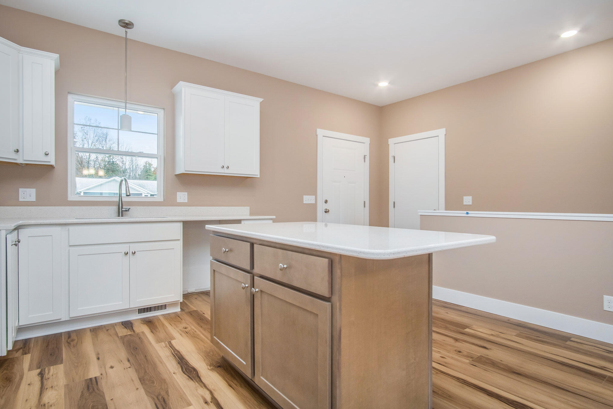 2621 Eagle Ridge Muskegon, MI 49444 - Photo 7 of 34 DSC03546