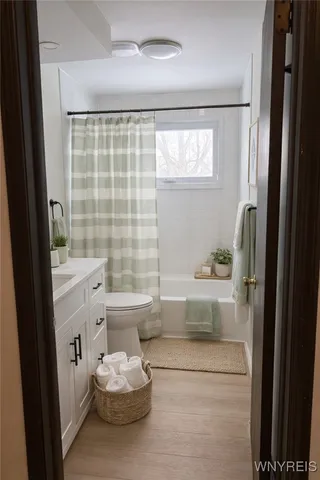 $2,200 | 431 Kaymar Drive, Amherst, NY 14228