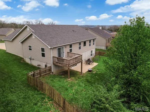 $379,000 | 1040 Stonewick Court, Herculaneum, MO 63048