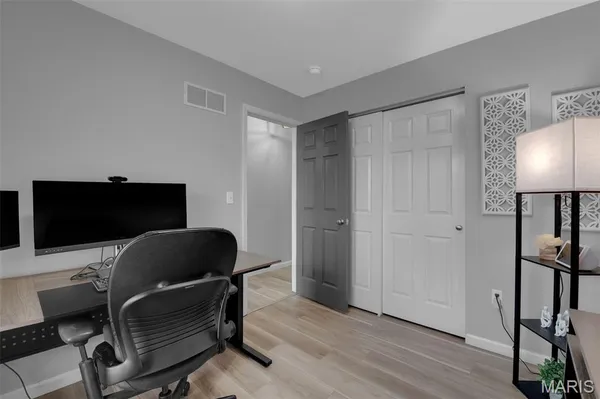 $379,000 | 1040 Stonewick Court, Herculaneum, MO 63048