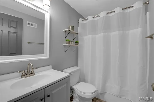 $379,000 | 1040 Stonewick Court, Herculaneum, MO 63048