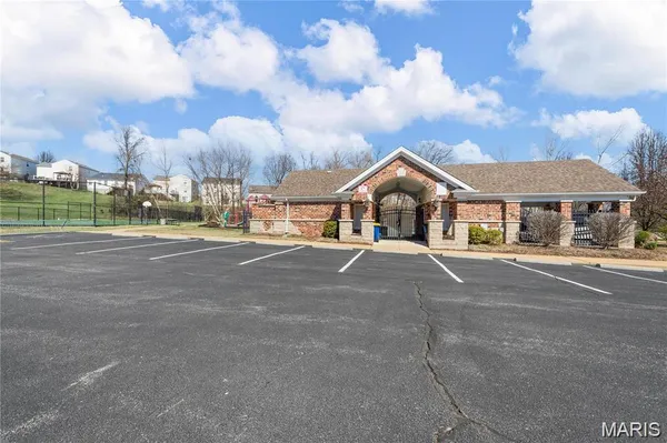$379,000 | 1040 Stonewick Court, Herculaneum, MO 63048