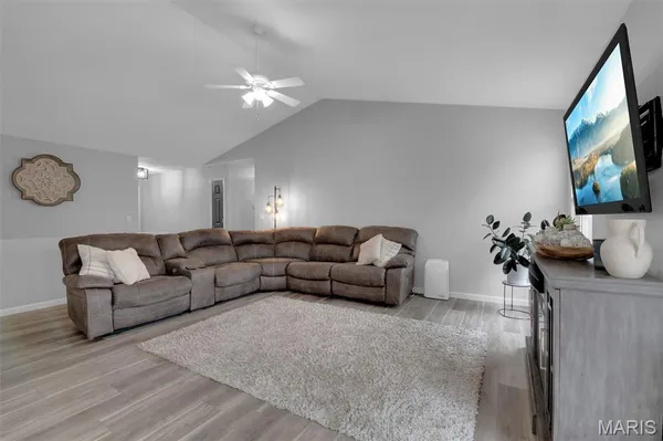 $379,000 | 1040 Stonewick Court, Herculaneum, MO 63048