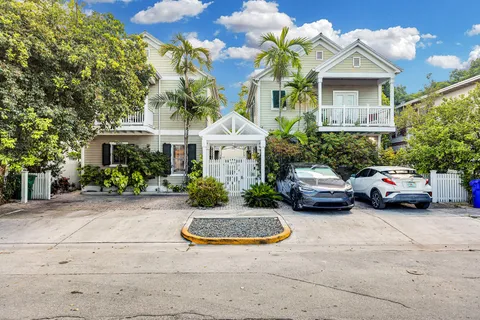 $1,115,000 | 713 Emma Street, Unit 1, Key West, FL 33040