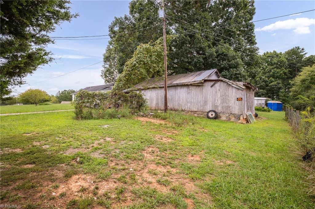 844 Hill Road Lexington, NC 27292 - Photo 10 of 17 Gallery Image 10