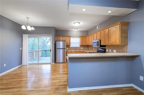 $228,000 | 10410 East 45th Terrace, Kansas City, MO 64133