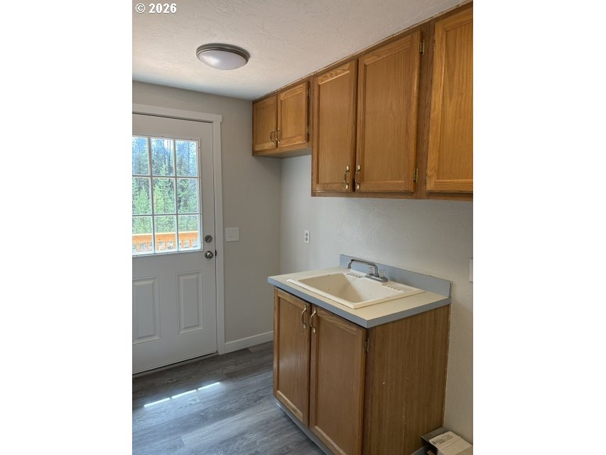 17717 Highway 58 Crescent Lake, OR 97733 - Photo 32 of 41