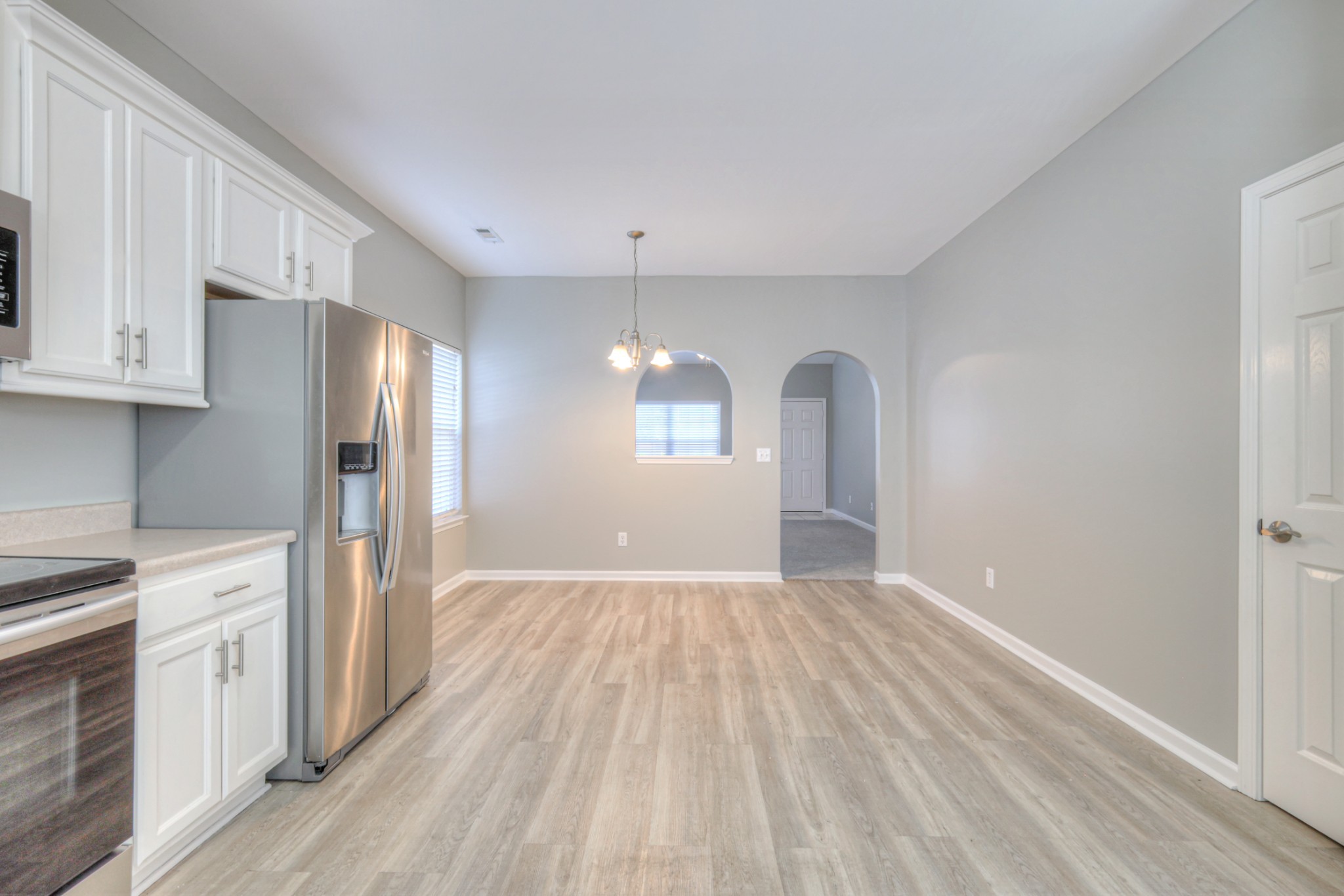 1101 Downs Boulevard, Unit 147 Franklin, TN 37064 - Photo 13 of 26 a view of a kitchen with electric appliances